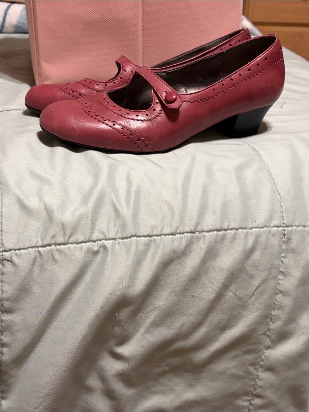 Women's Mary Jane Low Heel Pumps in Rose Pink